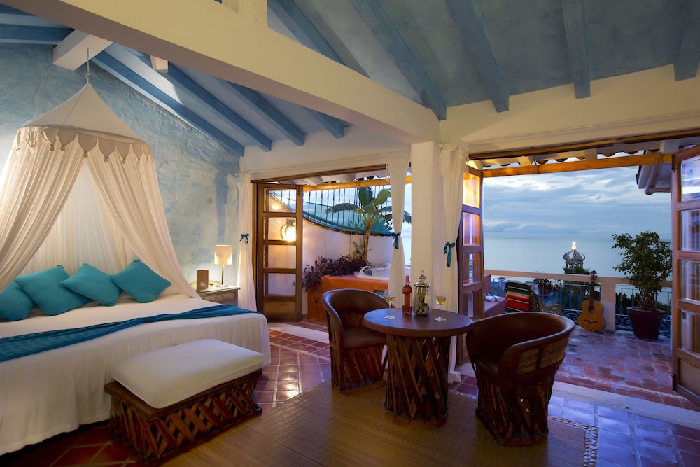 luna liquida hotel boutique