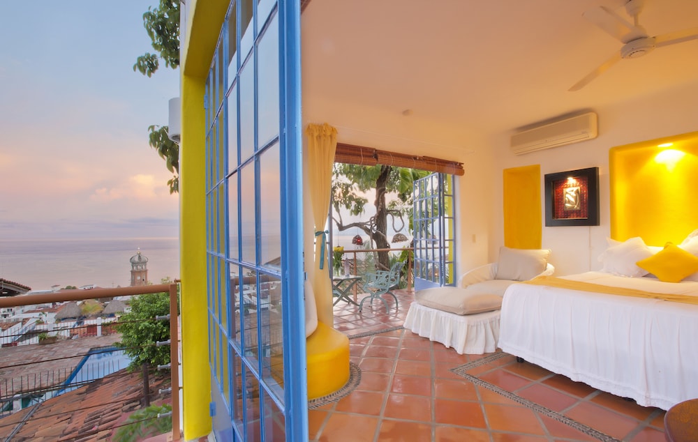 luna liquida hotel boutique