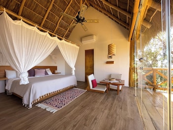 xinalani yoga retreat mexico adults only