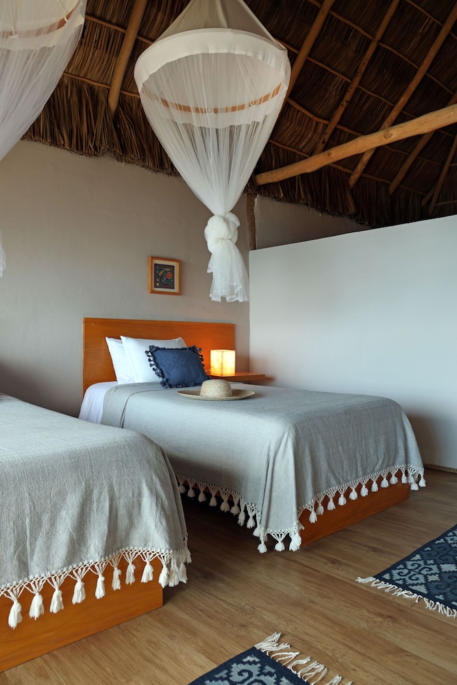 Xinalani Yoga Retreat Mexico - Adults Only,Puerto Vallarta>>Cabo Corrientes,4 star