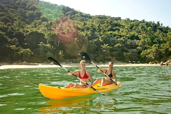 xinalani yoga retreat mexico adults only