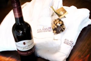 falcon crest lodge by clique