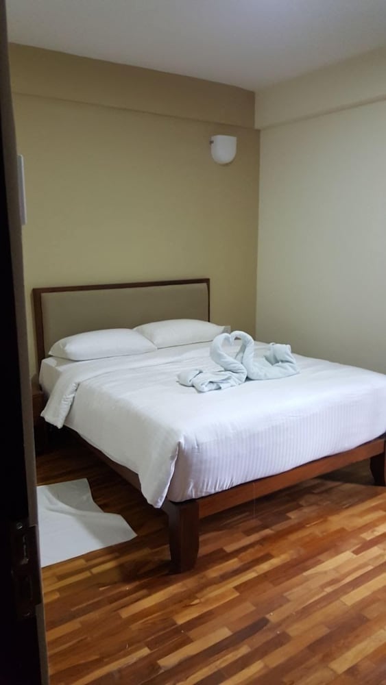 misty winds luxury apartment