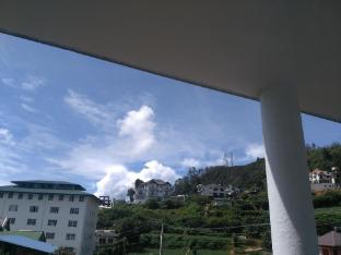 misty winds luxury apartment