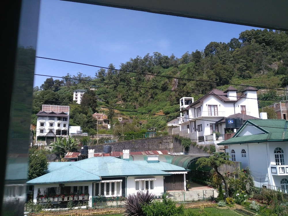 misty winds luxury apartment