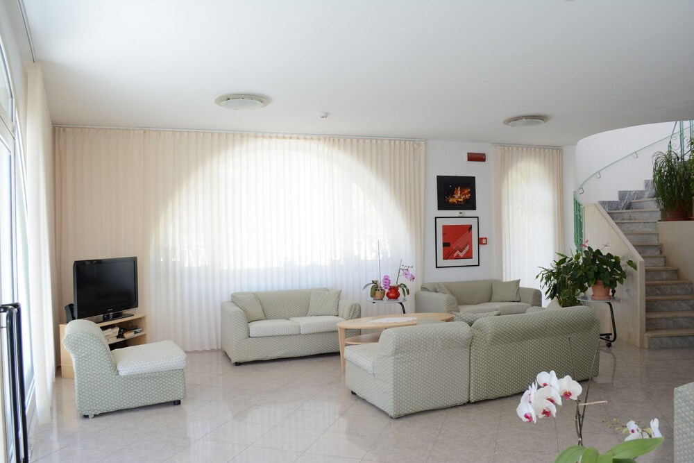 hotel maronti