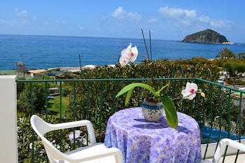 hotel maronti
