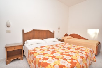 hotel maronti
