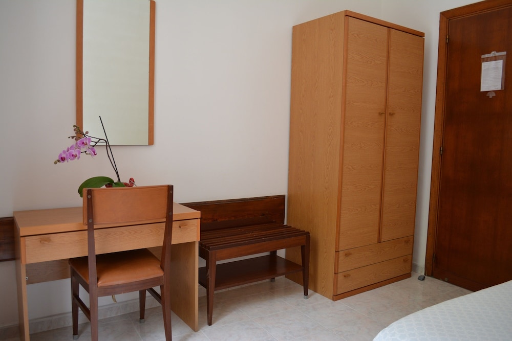 hotel maronti