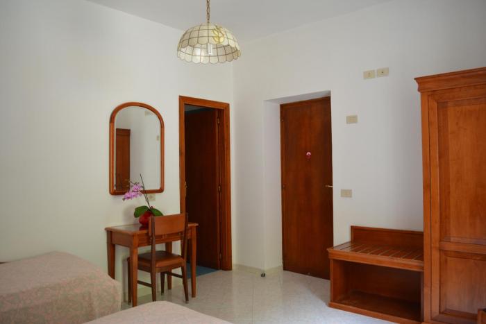 hotel maronti