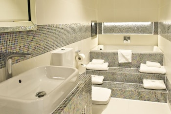 the lodge at kingswood