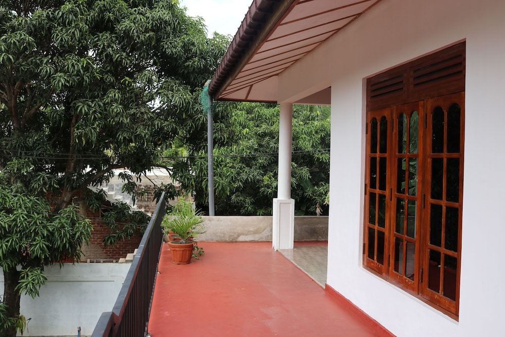 rainbow tourist rest