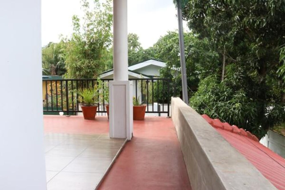 rainbow tourist rest