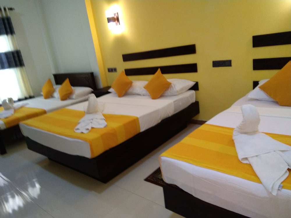 amron resort sigiriya
