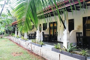 amron resort sigiriya