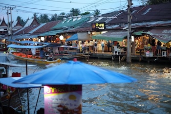 amphawa
