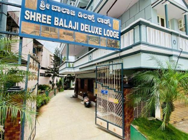shree balaji deluxe lodge
