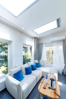 butterfy seaview resort villa