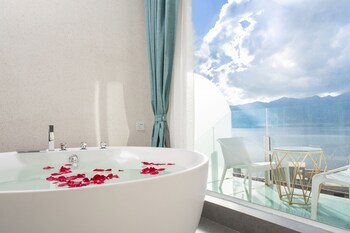 butterfy seaview resort villa