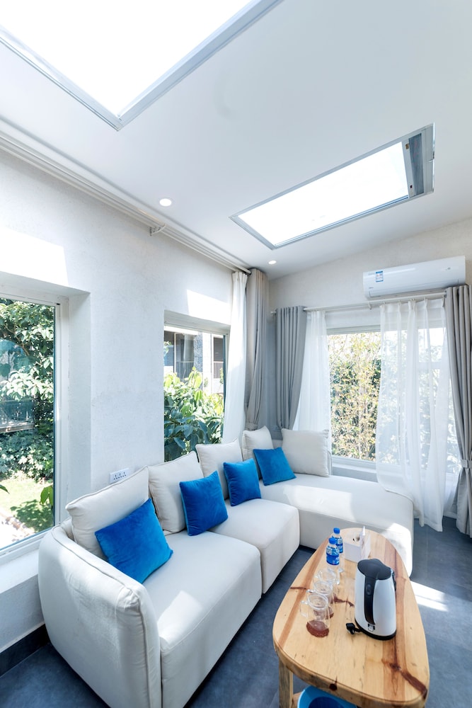 butterfy seaview resort villa