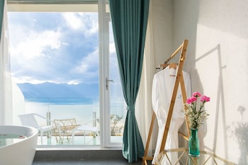 butterfy seaview resort villa
