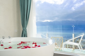 butterfy seaview resort villa