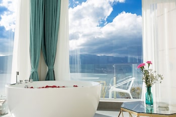 butterfy seaview resort villa