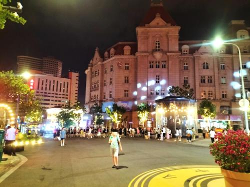 huaqi kaiserdom hotel