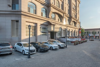 huaqi kaiserdom hotel