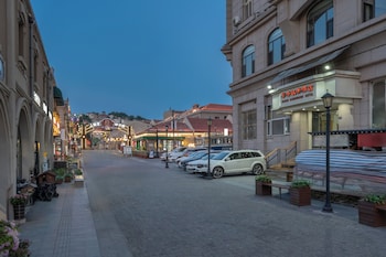 huaqi kaiserdom hotel