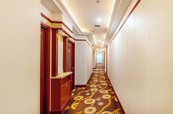 huaqi kaiserdom hotel