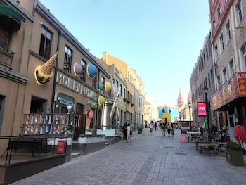 huaqi kaiserdom hotel