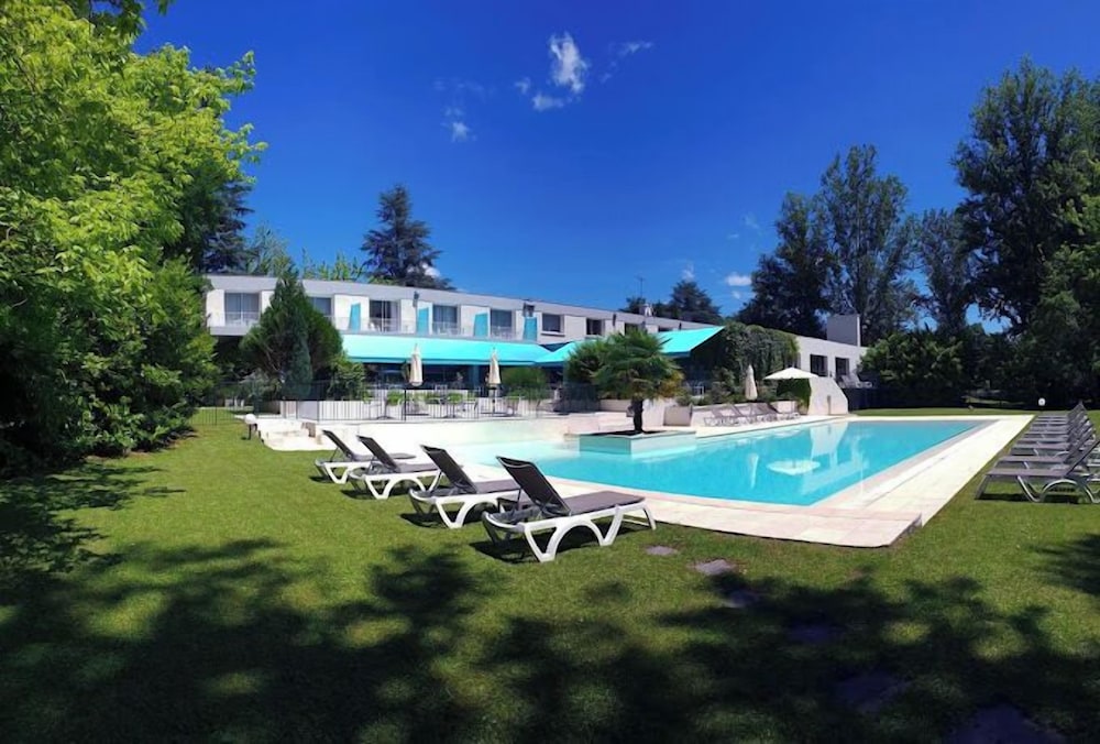 hotel la segaliere spa bar