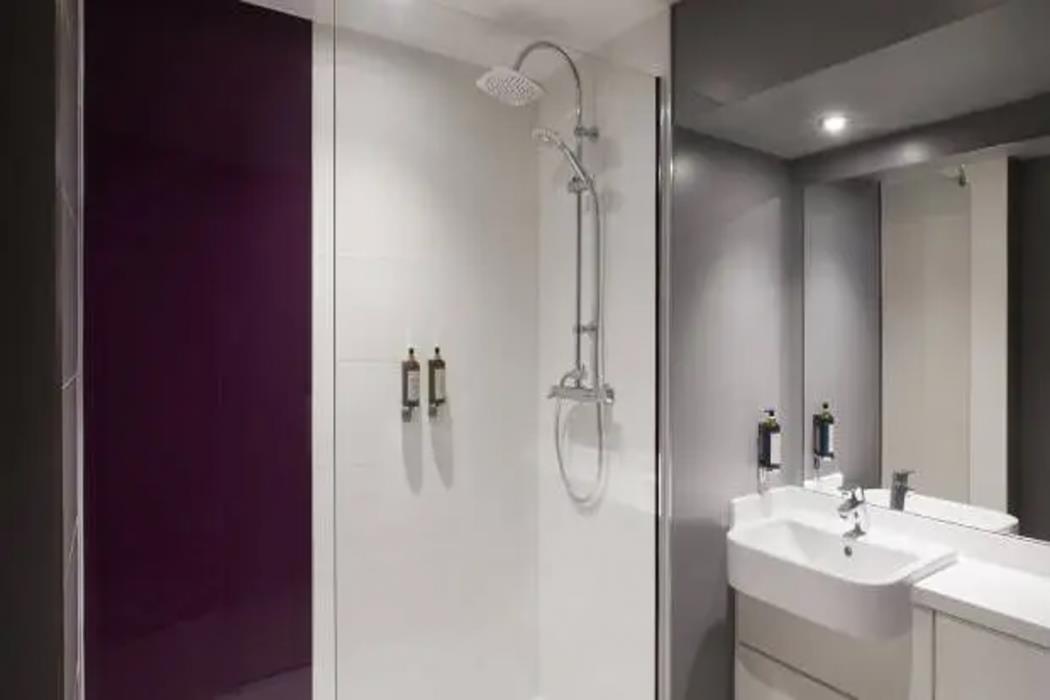 premier inn exmouth seafront