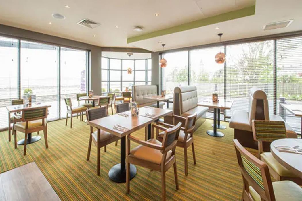 premier inn exmouth seafront