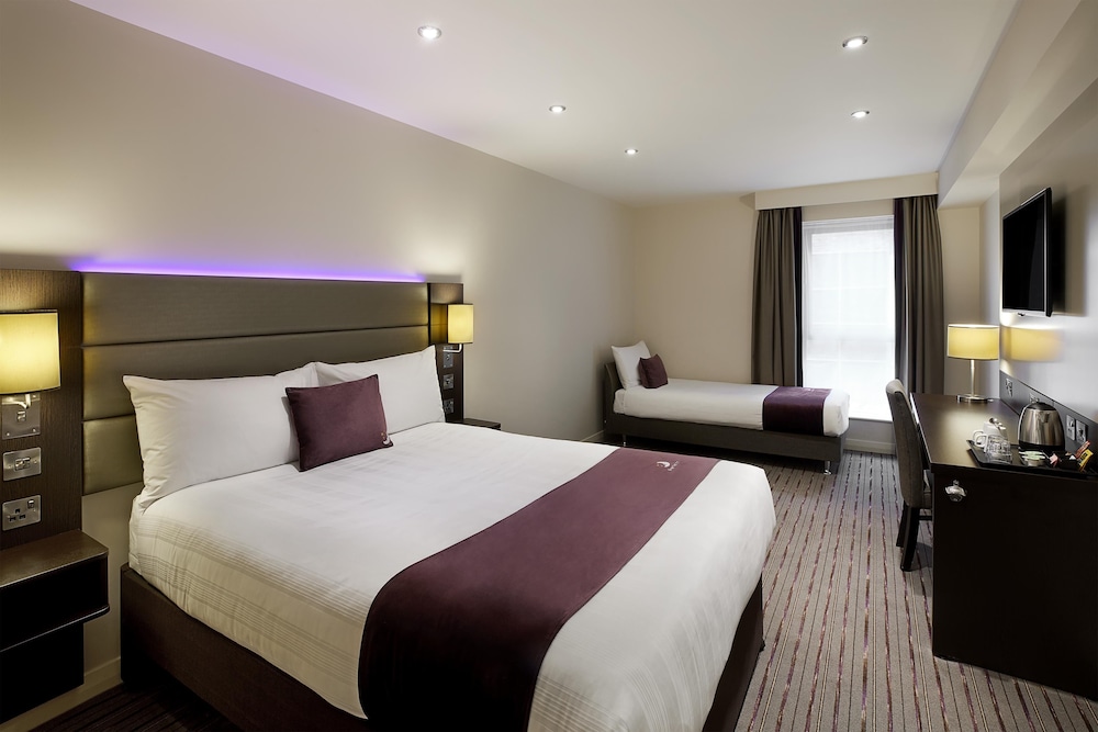 premier inn exmouth seafront