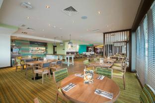 premier inn exmouth seafront