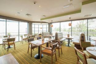 premier inn exmouth seafront