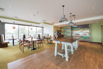premier inn exmouth seafront