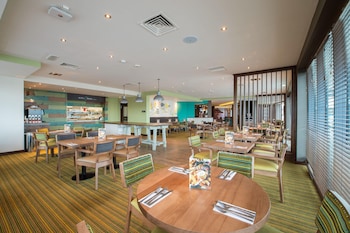 premier inn exmouth seafront