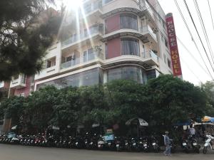 ngoc se hotel