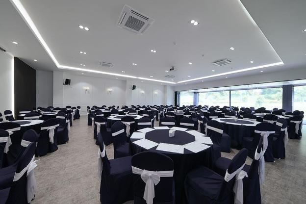 naju centum hotel