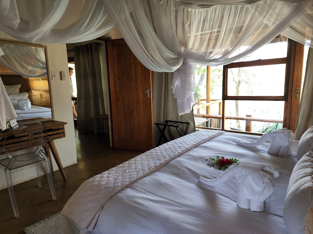 kuname lodge