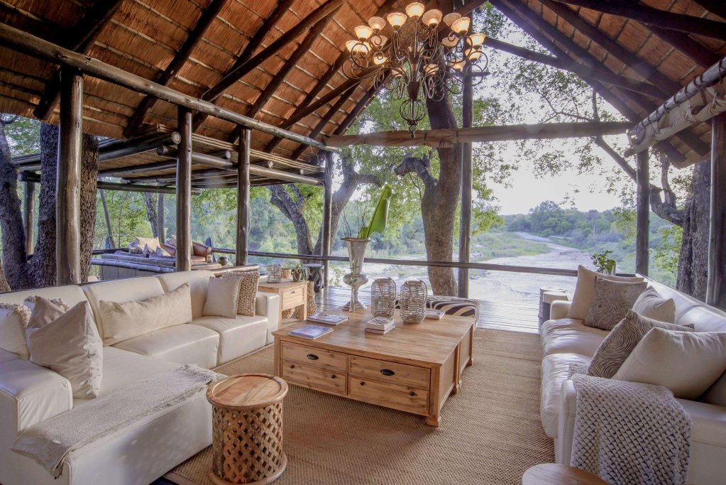 Kuname Lodge,,4 star
