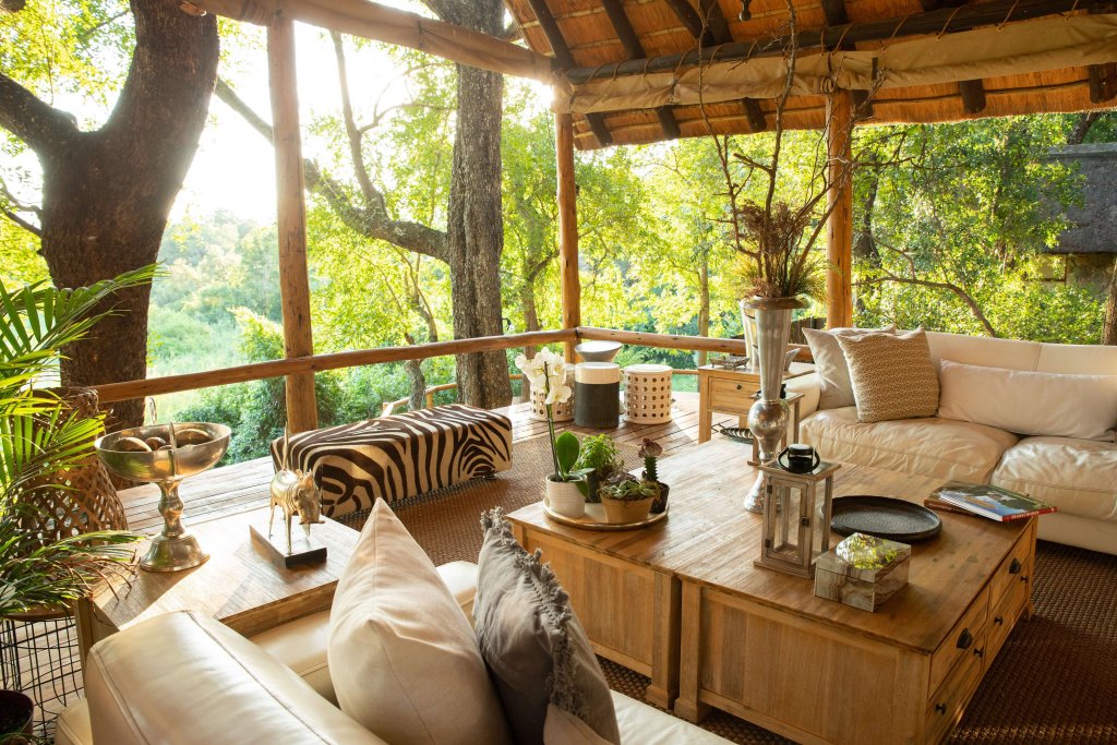 Kuname Lodge,,4 star