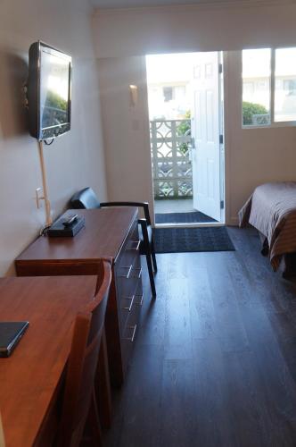 westward inn and suites