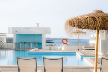 aparthotel beach club
