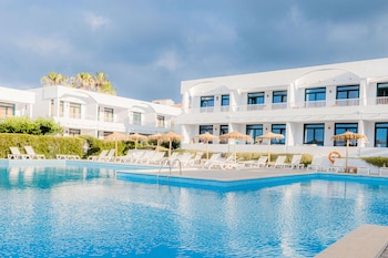 aparthotel beach club