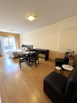 golf tower suites and apartments