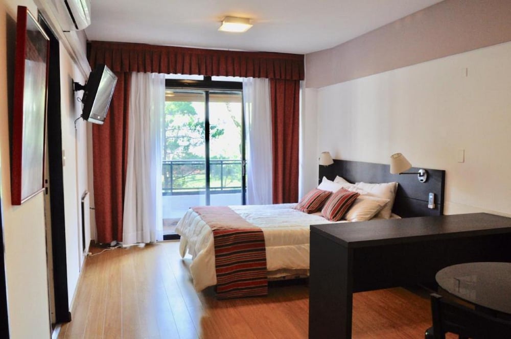 golf tower suites and apartments